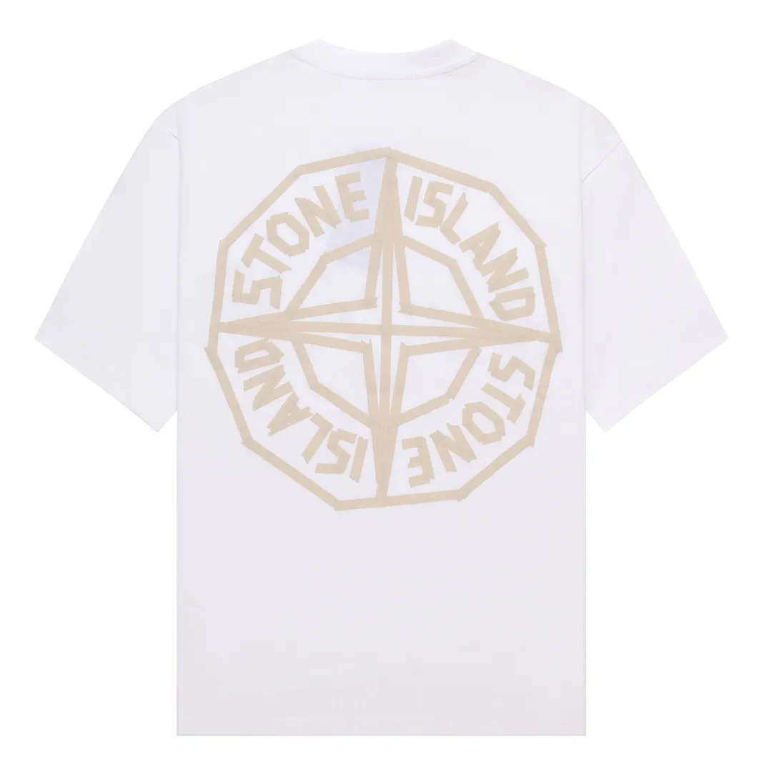 W688#P110💰 2025🆕 Stone lsland/Stone Island Tape Compass limited edition logo printed short-sleeved T-shirt ⚠️[Original creation, high control of details] - Made of 260 grams of combed cotton double yarn, soft and comfortable to the touch, sweat-absorbent and breathable. - Simple basic and versatile style, original quality, the first choice for couples. - Made in a large factory, four needles and five threads on the shoulder, neat routing, high quality workmanship. -Same style for men and women, very versatile, one piece for everyone, details are clearly visible. Color: Black White Size: M L